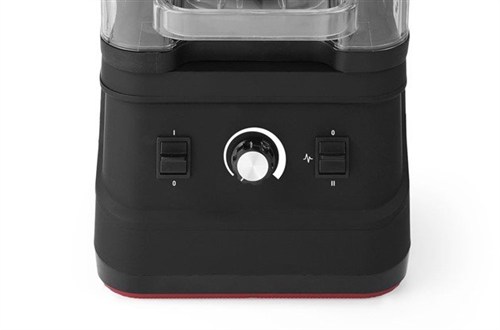 Bar blender with sound enclosure