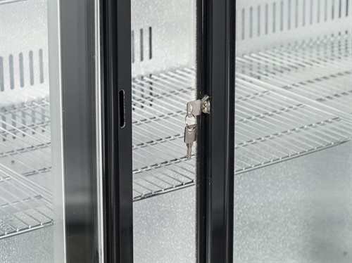 Lås på dörr på barkyl BBC208S