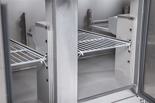 GT300 kallskänkbänk GN1/1 hyllplan