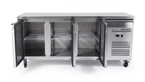 GT3100 med öppna dörrar