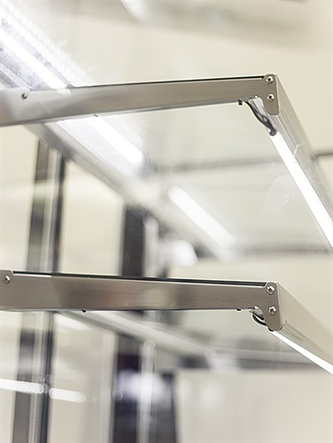 LED Belysning under hyllplan