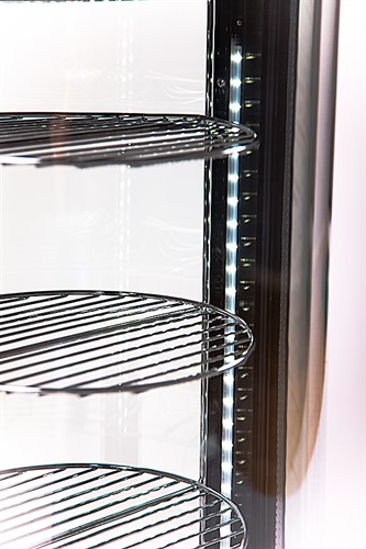 RC72 med roterande hyllplan och LED belysning